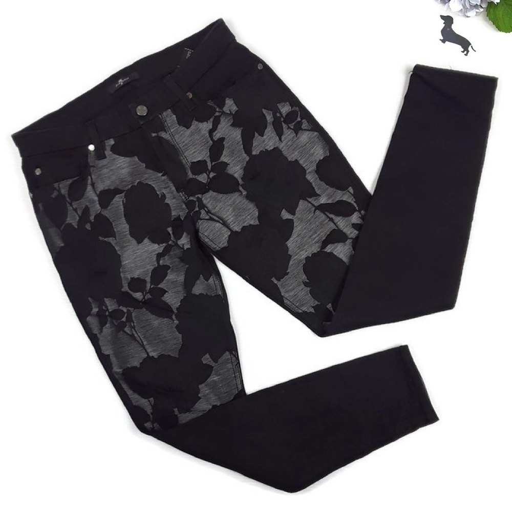 7 For All Mankind black floral detail skinny.Sz 30